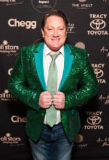 XRonnie and Karen Lott All Stars Helping Kids Holiday Event (2022)