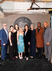 XRonnie and Karen Lott All Stars Helping Kids Holiday Event (2022)