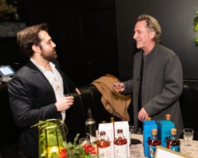 XRonnie and Karen Lott All Stars Helping Kids Holiday Event (2022)