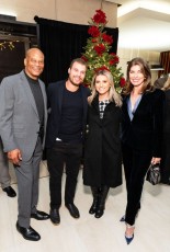 XRonnie and Karen Lott All Stars Helping Kids Holiday Event (2022)