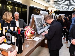 XRonnie and Karen Lott All Stars Helping Kids Holiday Event (2022)