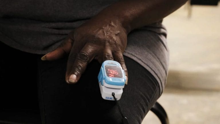Study: Ineffective blood oxygen readers have endangered Black and Latino Covid-19 patients