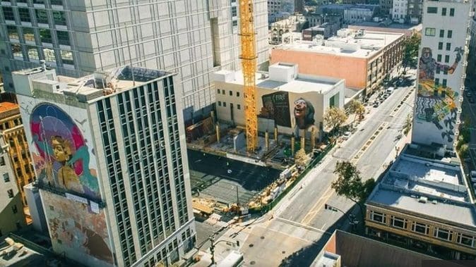 Modern Guide to Uptown Oakland: The Best Restaurants, Bars, Live Shows, Shops + More