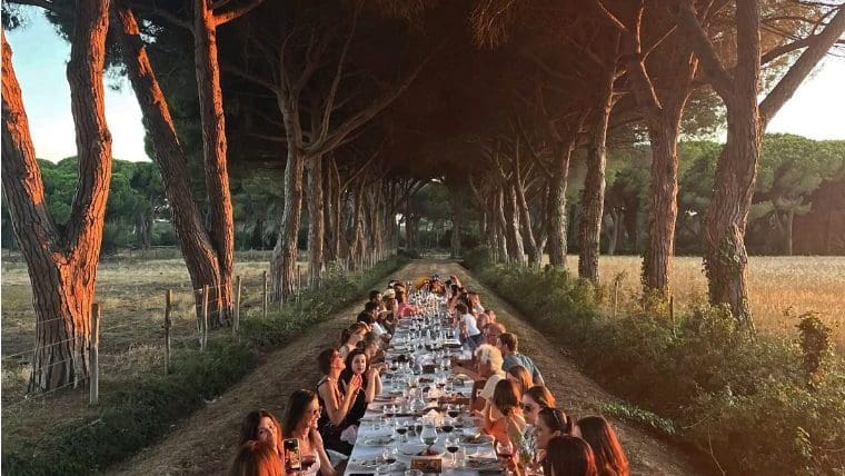 Pull up a chair at luxurious farm dinners this fall.