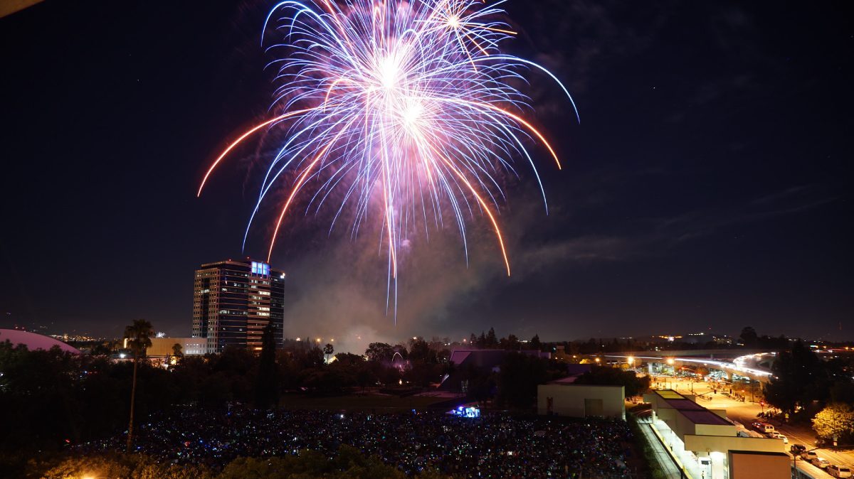 San Jose: Discovery Meadow Fireworks