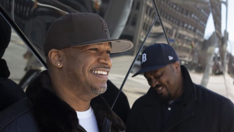 Zo! & Tall Black Guy feat. Debórah Bond