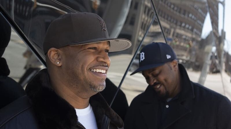 Zo! & Tall Black Guy feat. Debórah Bond