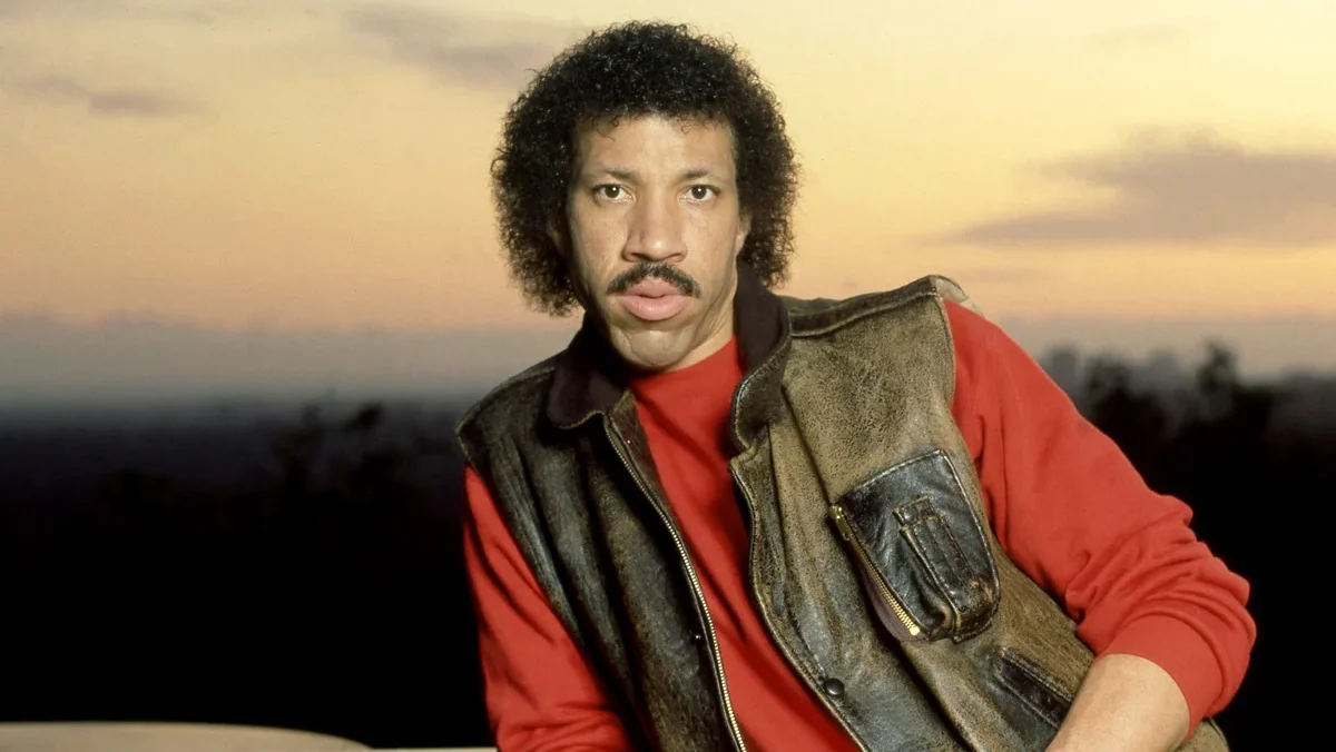 Lionel Richie and Earth, Wind & Fire - Sing a Song All Night Long