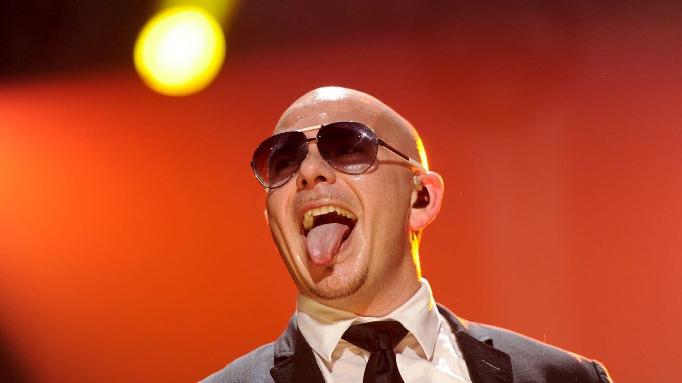 Pitbull - I'm Back with special guest Lil Jon