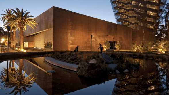 de Young Museum FREE July 4-5 with Bank of America Museums on US