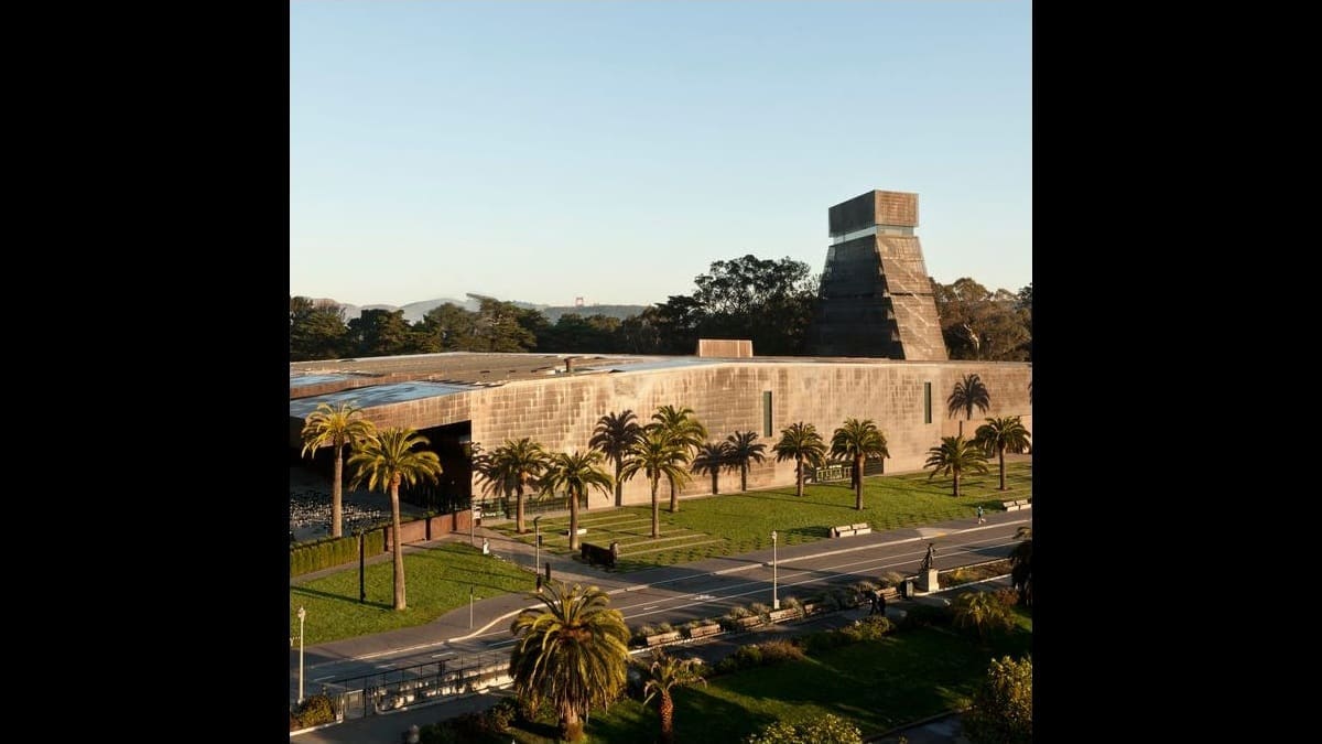 Fine Arts Museums of San Francisco grounds