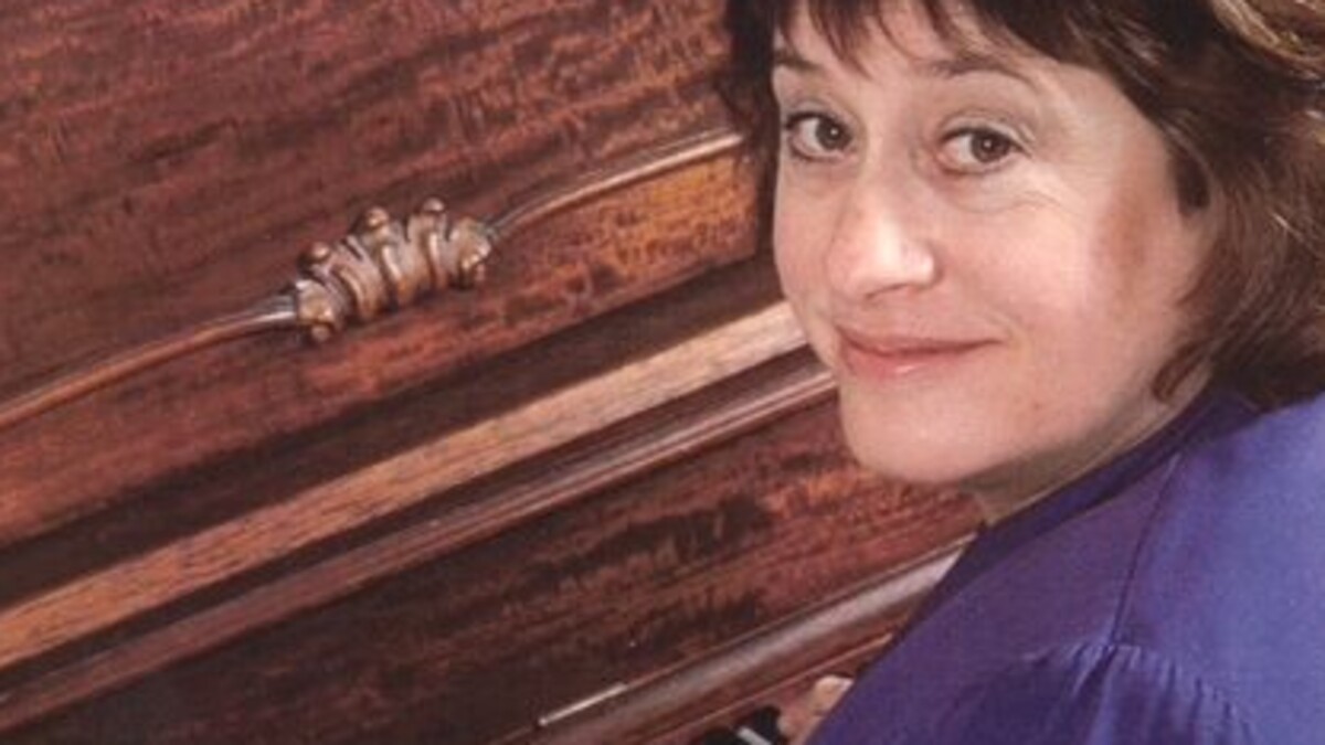 Ellen Hoffman’s Piano Open Mic & SingAlong