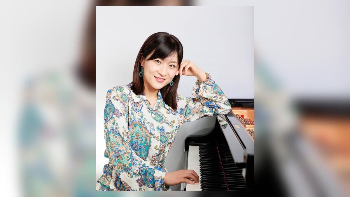 Rumi Abe at the piano