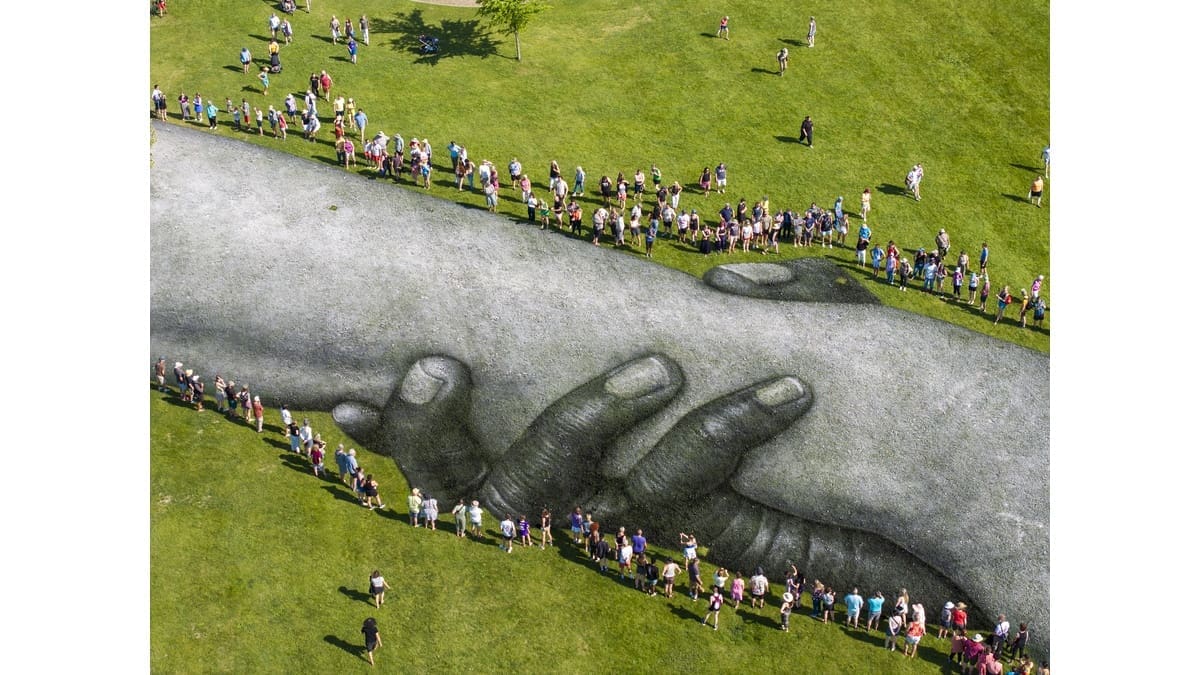 Beyond Walls: Be Part of a Massive Artwork! — submitted event image.
